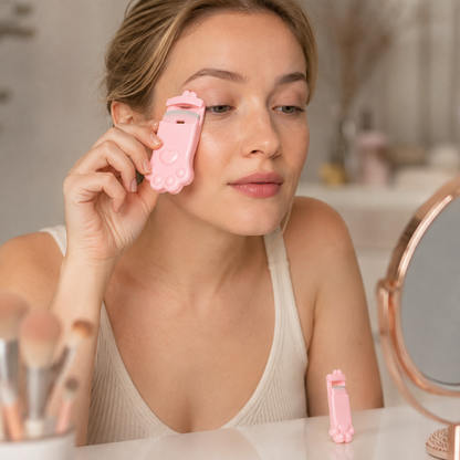 🎀 Eyelash Curler | Plastic Vanity Beauty-Lovers | Cute Paw Design
